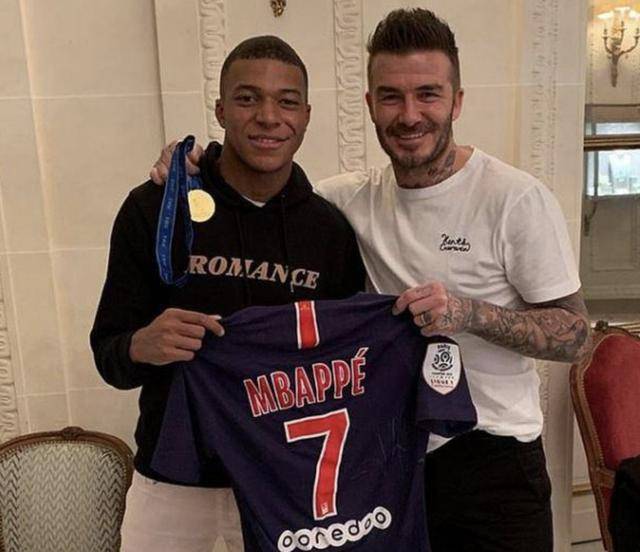 记者：巴萨将在西超杯决赛结束后官宣坎塞洛，目前专注于比赛