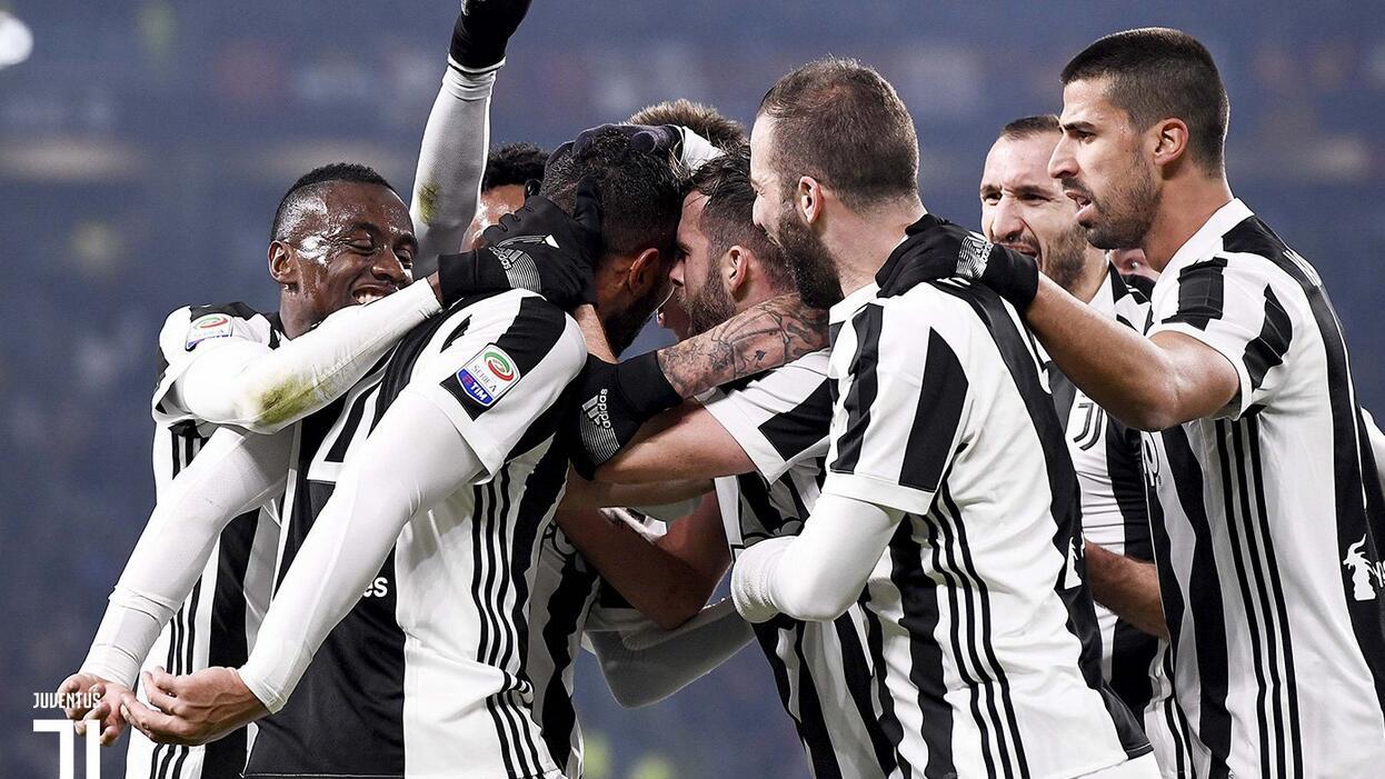 官方：汉堡对勒沃库森的比赛因天气原因取消