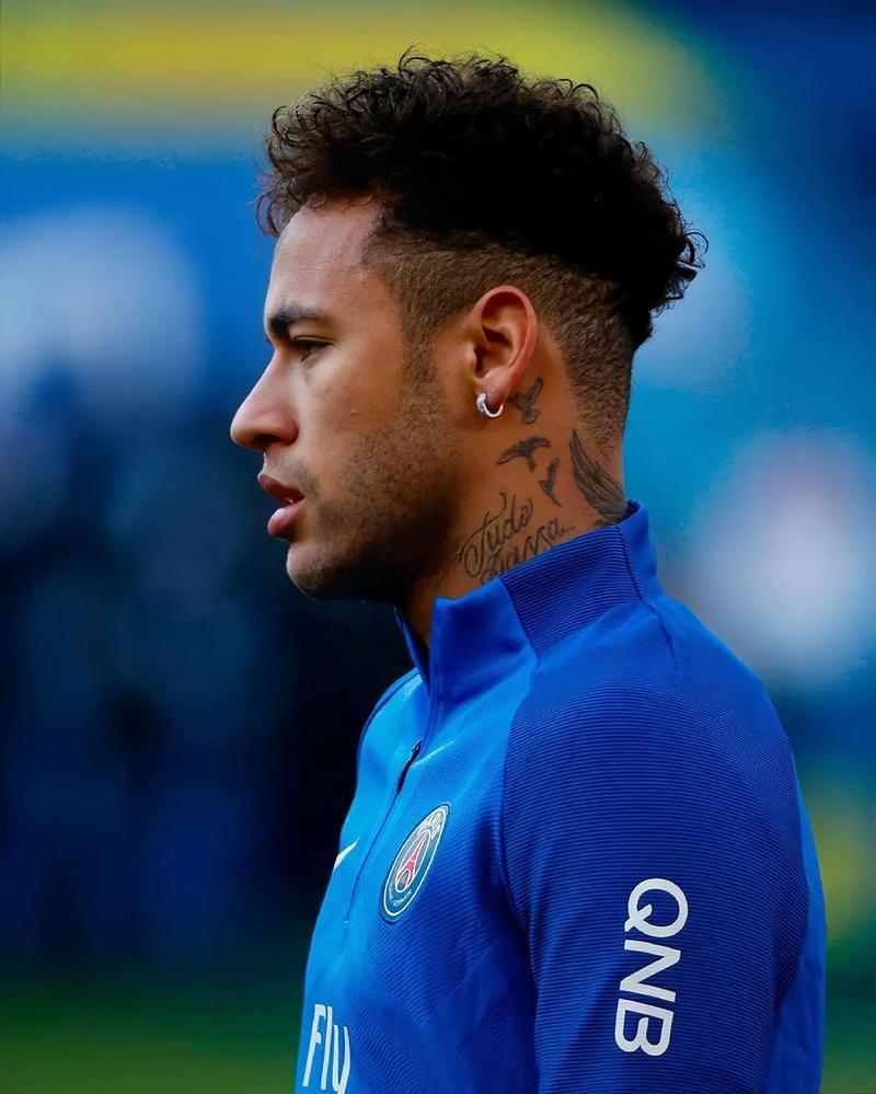 西超杯-拉菲尼亚2射1传 巴萨5-0毕巴进决赛