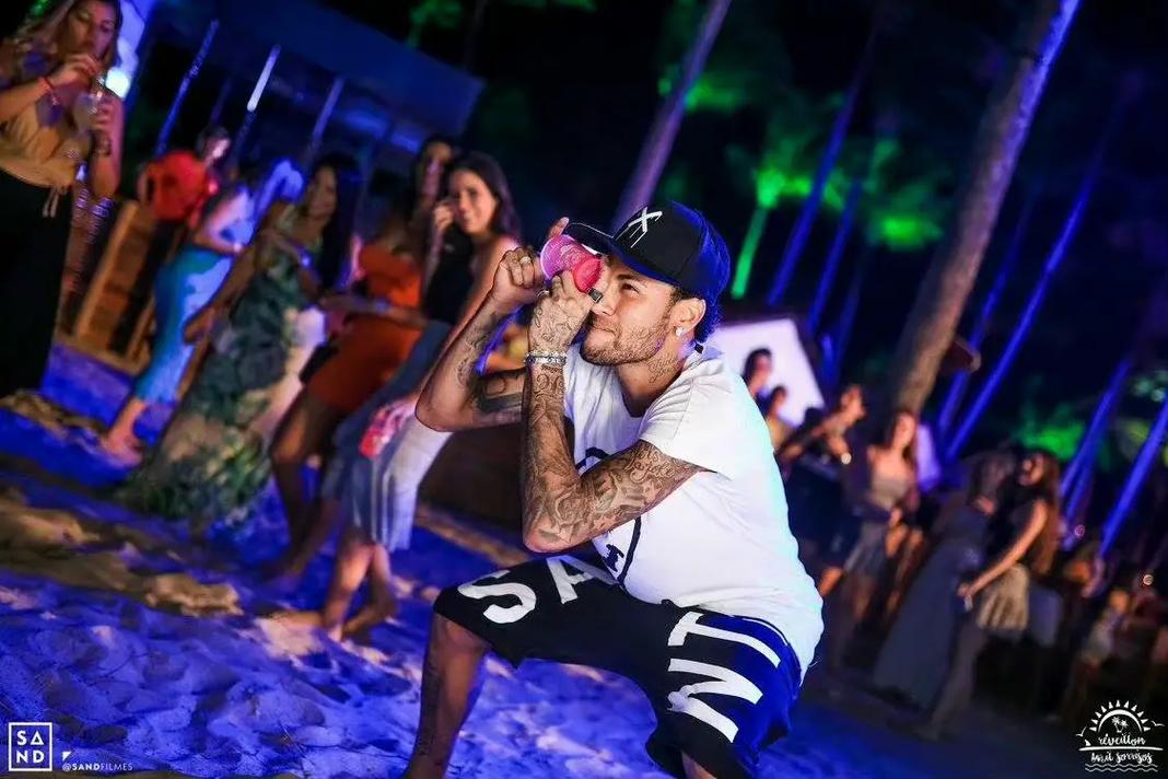 户外运动公开赛全球顶级队伍集结